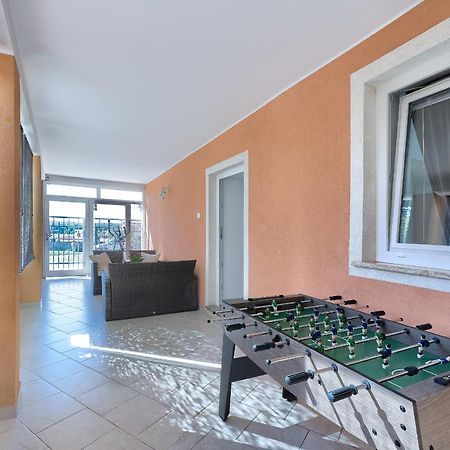 Studio Apartman Luka Pomer Zewnętrze zdjęcie